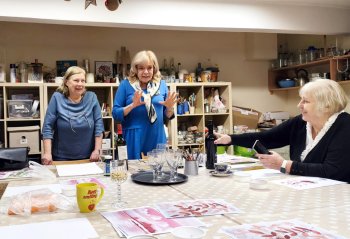 Maľovanie vínom a cviklovou šťavou